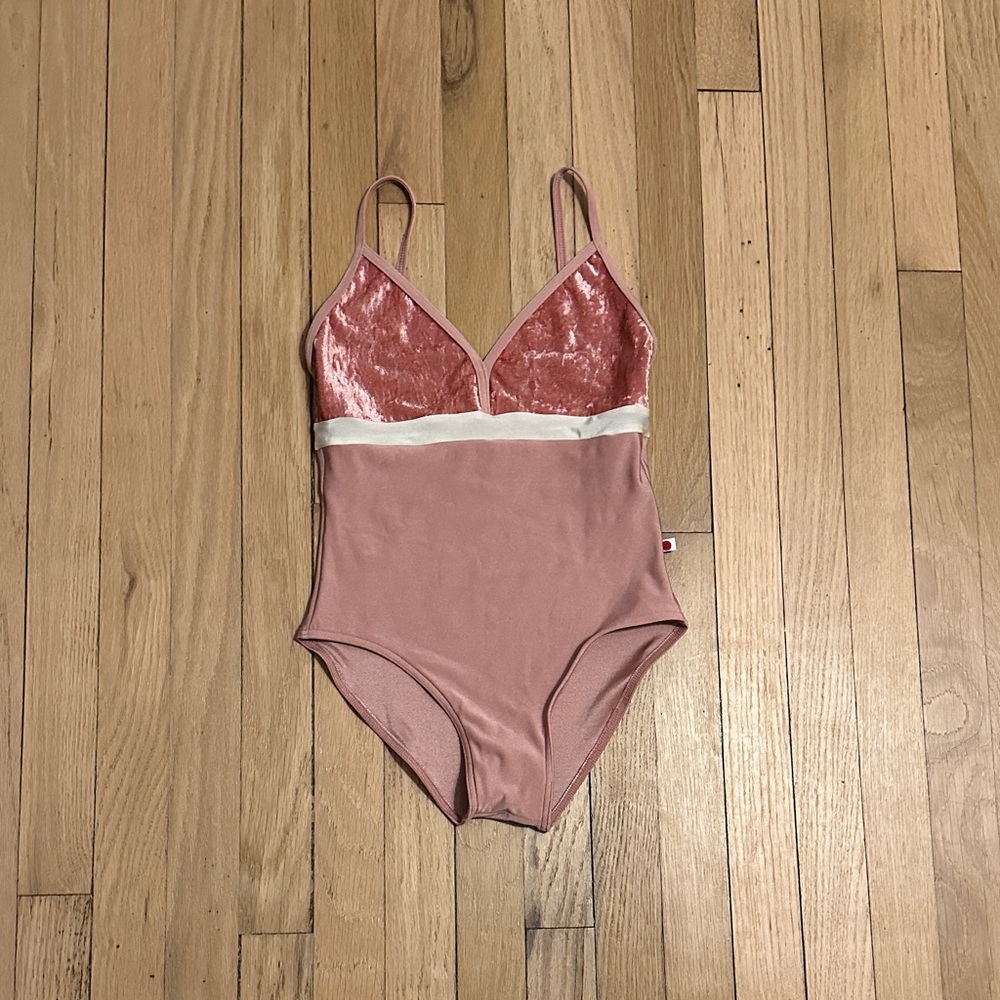 Yumiko Zoe leotard